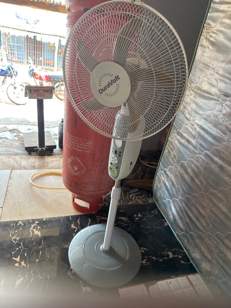 DuraVolt Rechargeable Standing Fan 18 Inch